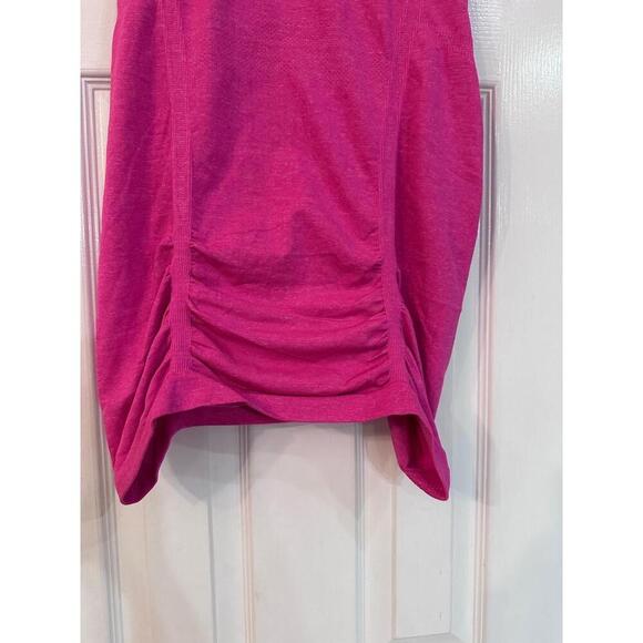 ATHLETA Racerback Tank Top Womens Size Medium Hot Pink Ruched Sides Workout - Picture 3 of 6